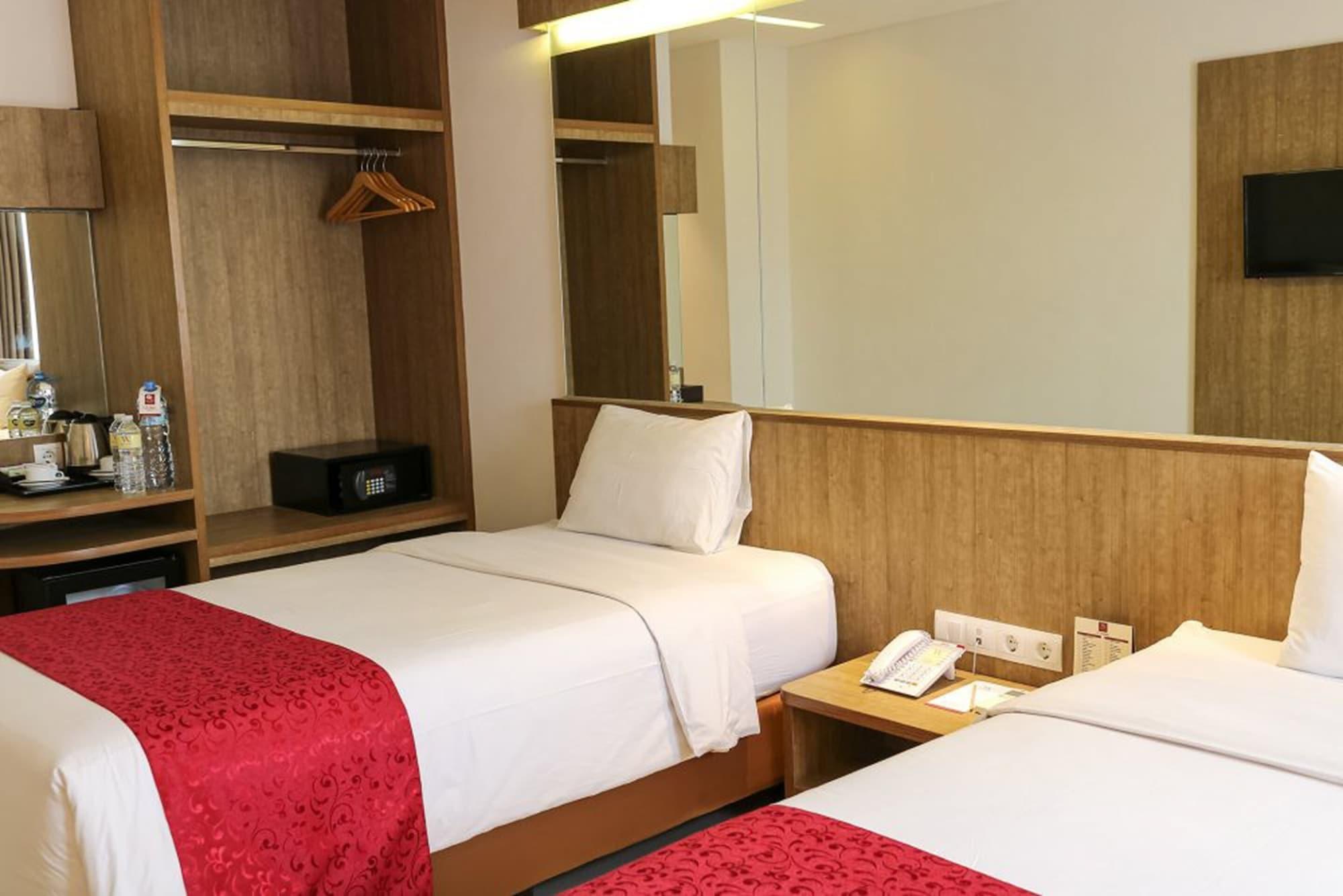 West Point Hotel Bandung Luaran gambar