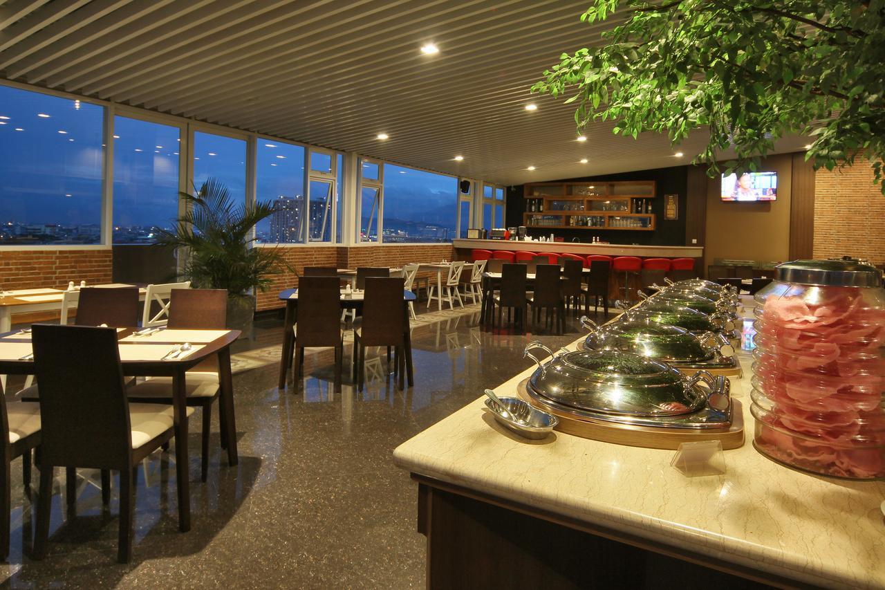 West Point Hotel Bandung Luaran gambar