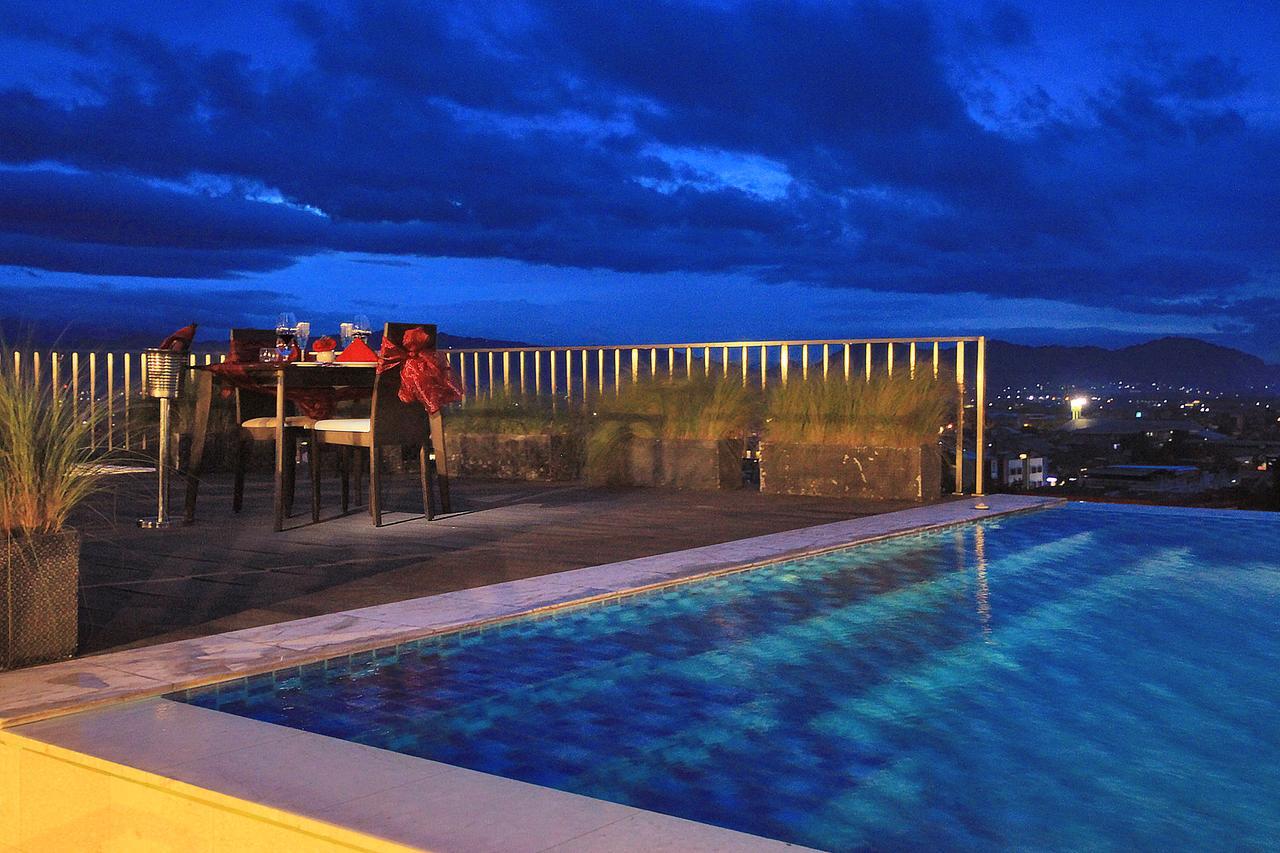 West Point Hotel Bandung Luaran gambar